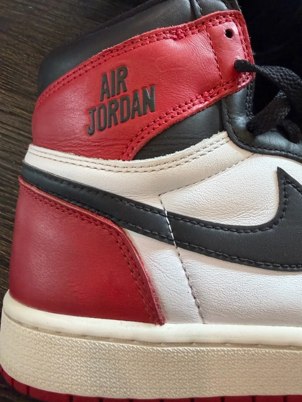 Air Jordan 1 Retro OG High Black Toe Reimagined men’s size 9